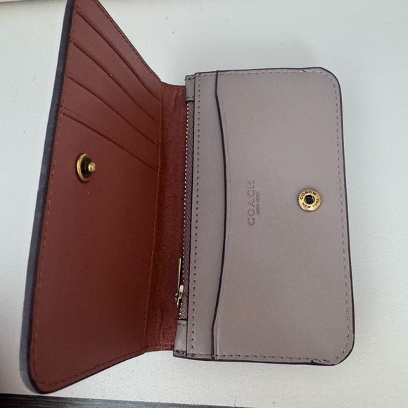 Coach Compact Leather Wallet in Taupe Gray with Gold 'C' Logo - Picture 2 of 5